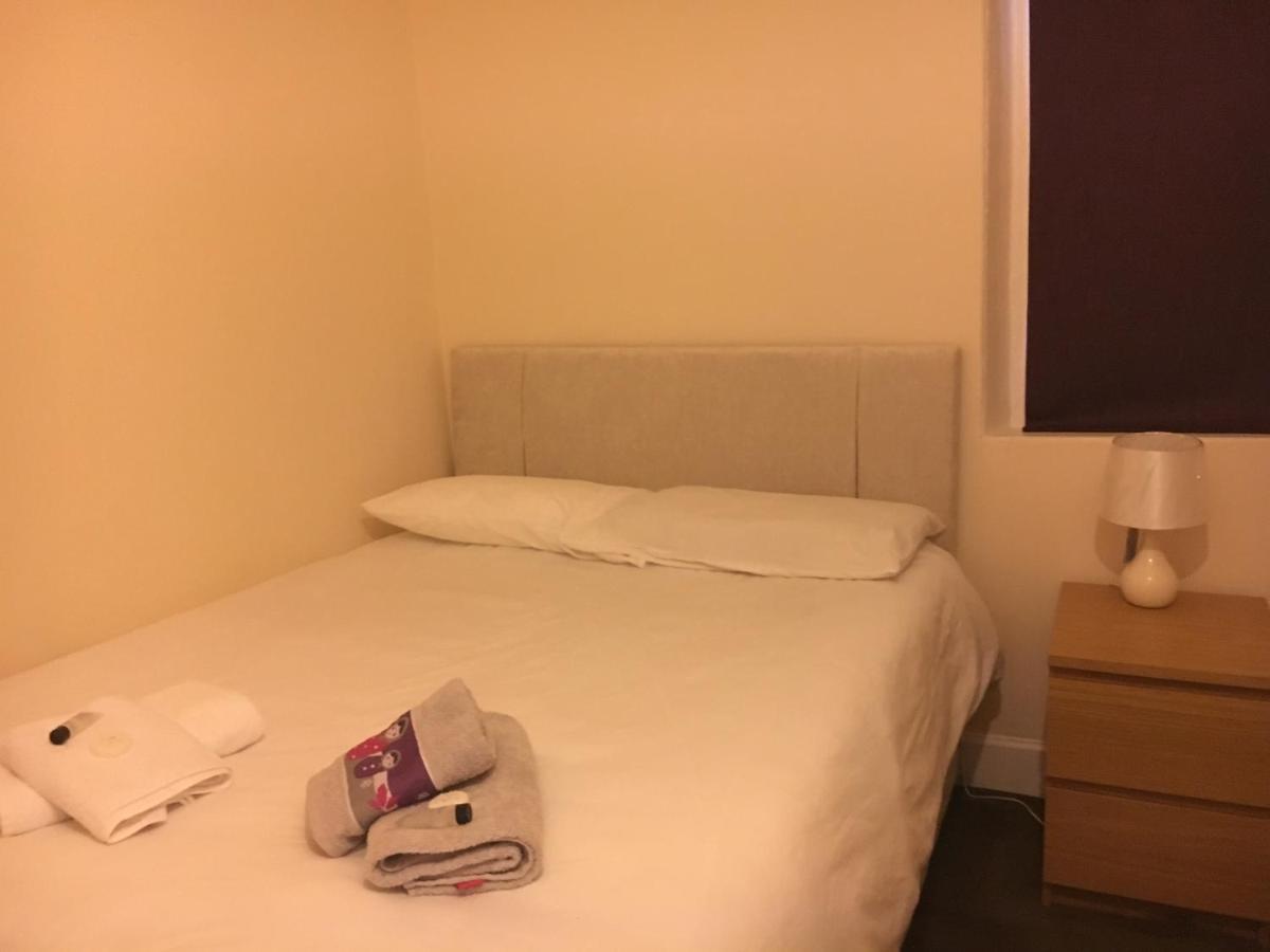 Charming 3-bed In Appartement *