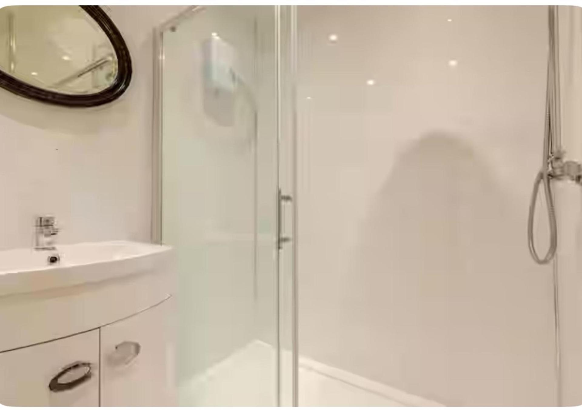 Charming 3-bed In Édimbourg
