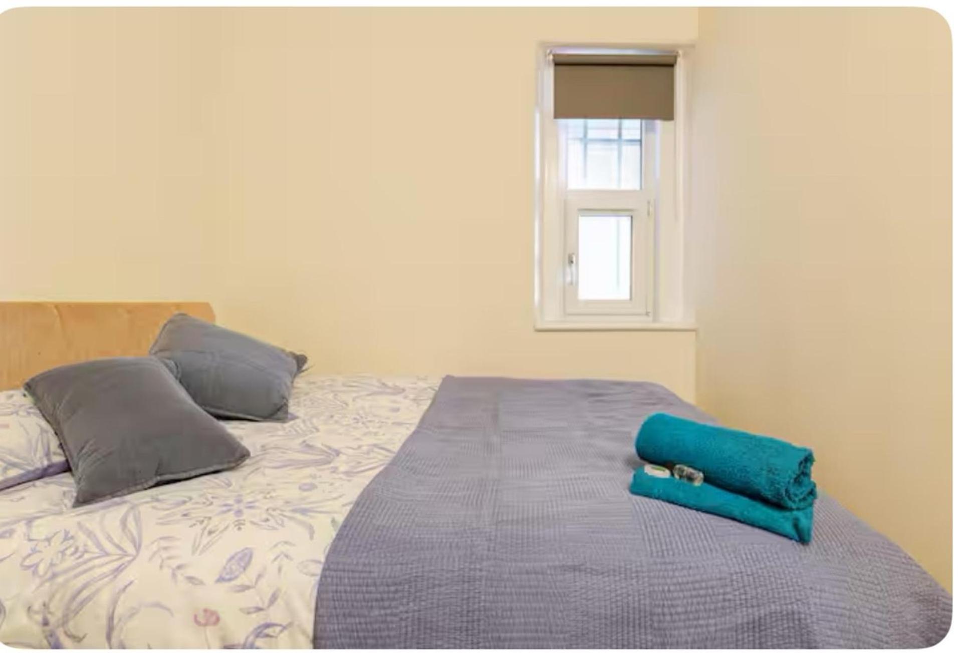 Charming 3-bed In Appartement *