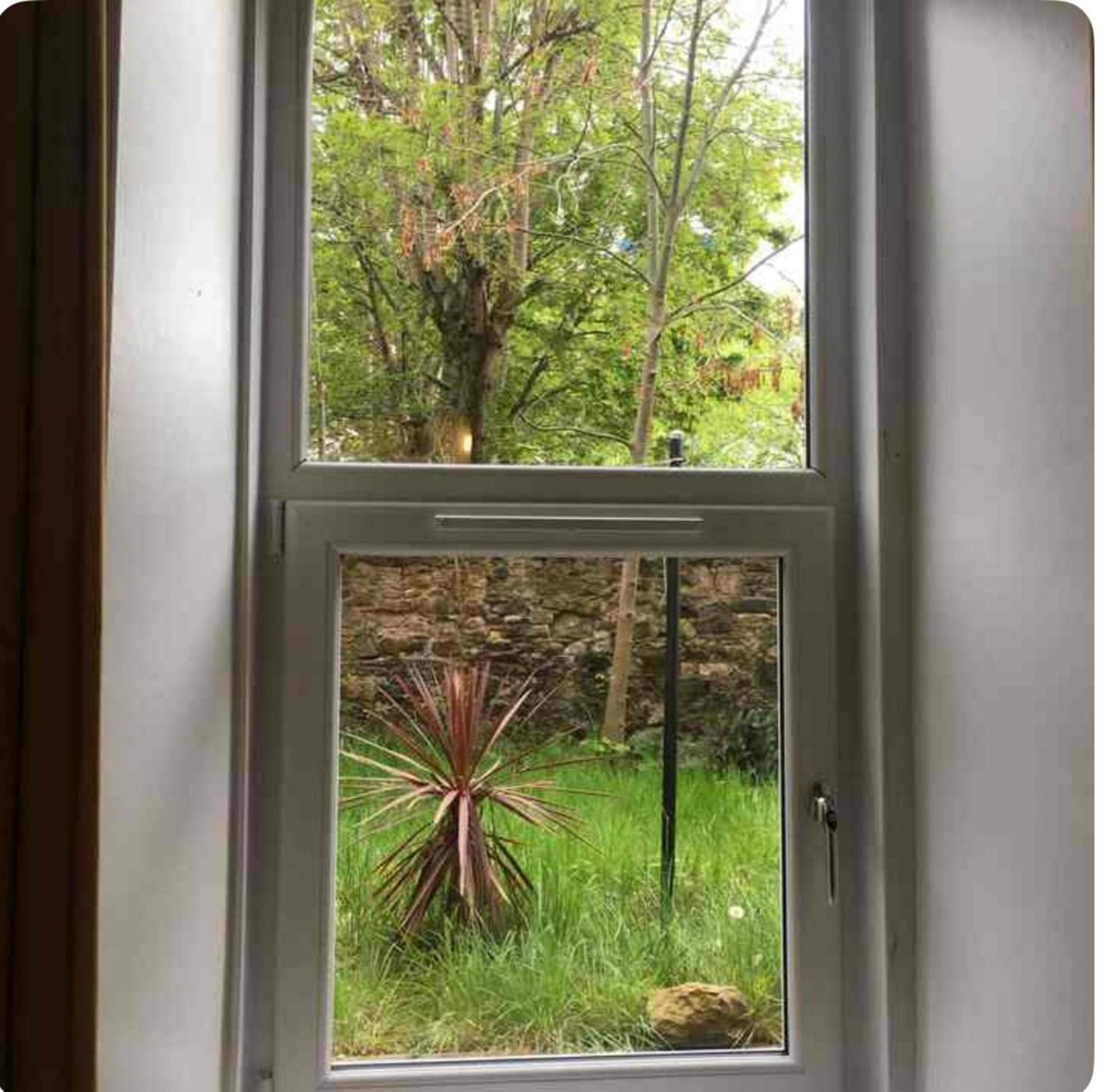 Charming 3-bed In Appartement *